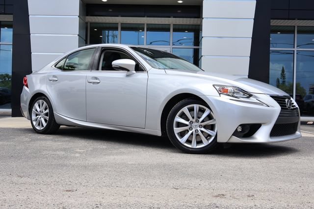 Used 2016 Lexus IS 200t RWD image 2