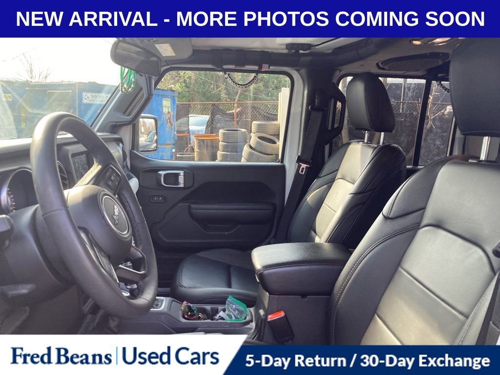 Used 2023 Jeep Gladiator Willys image 8