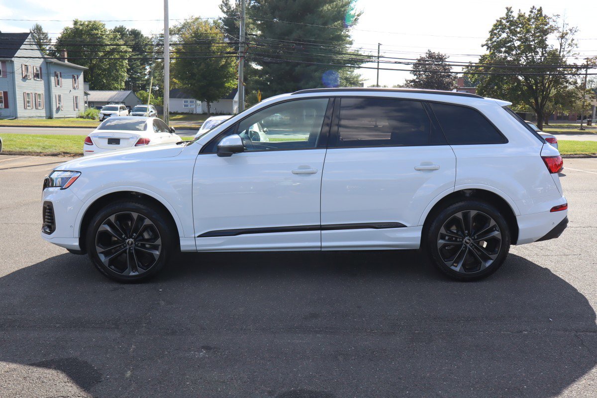 Used 2025 Audi Q7 3.0T Premium Plus w/ Premium Plus Package image 8