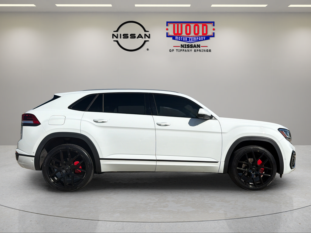 Used 2020 Volkswagen Atlas Cross Sport SEL Premium R-Line AWD/4WD image 2