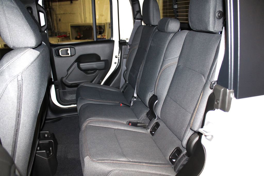 New 2026 Jeep Gladiator Sport image 25