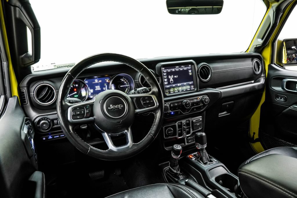 Used 2022 Jeep Wrangler Unlimited Sahara w/ Cold Weather Group AWD/4WD image 21