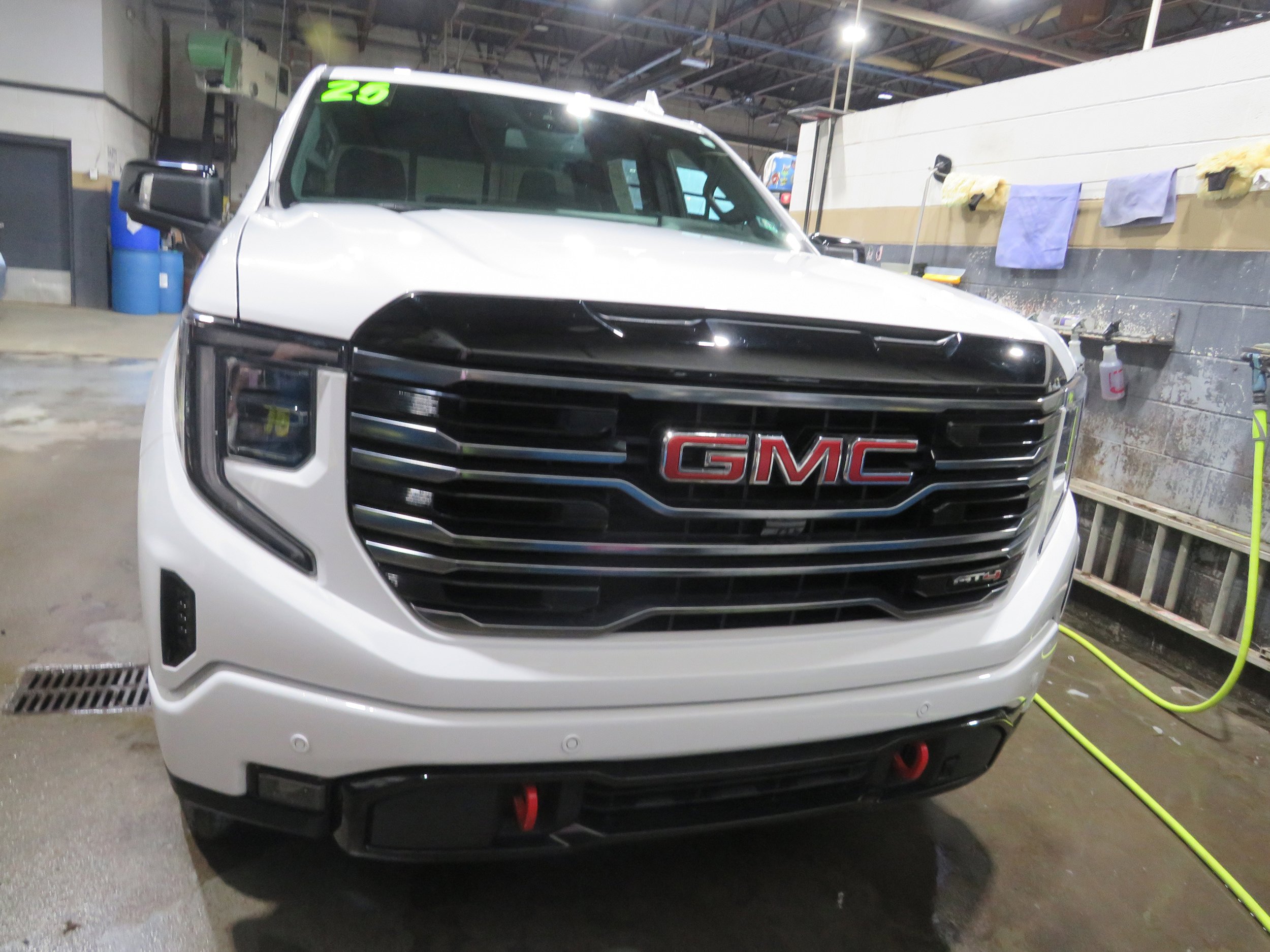Used 2025 GMC Sierra 1500 AT4 w/ AT4 Premium Package AWD/4WD image 2