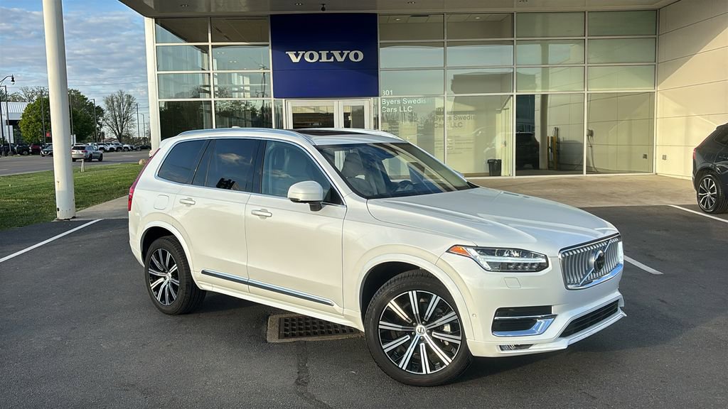 Used 2025 Volvo XC90 B6 Plus AWD/4WD image 2