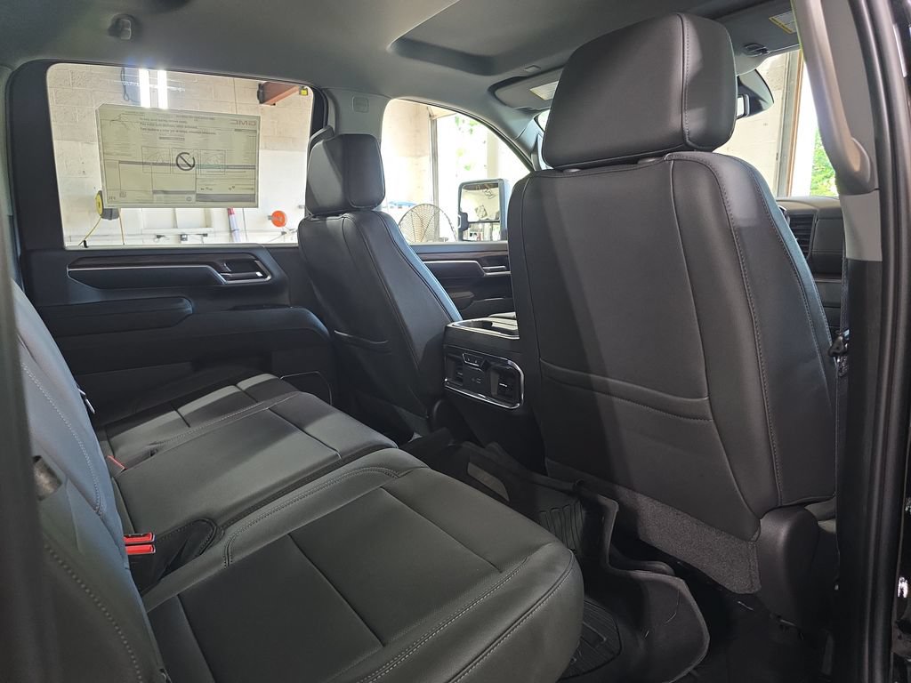 New 2026 GMC Sierra 2500 SLT AWD/4WD image 11