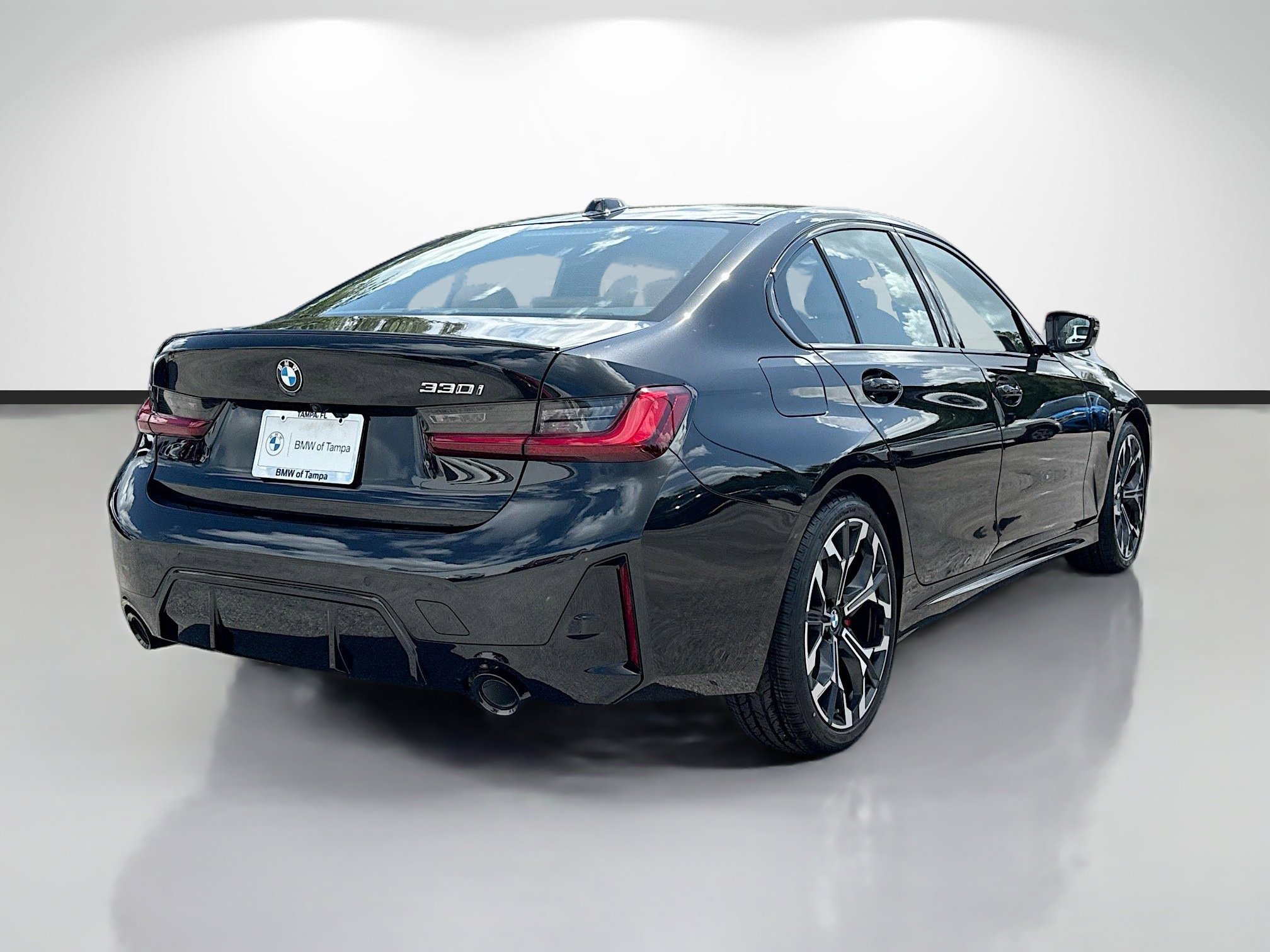 New 2026 BMW 330i Sedan w/ M Sport Package RWD image 3