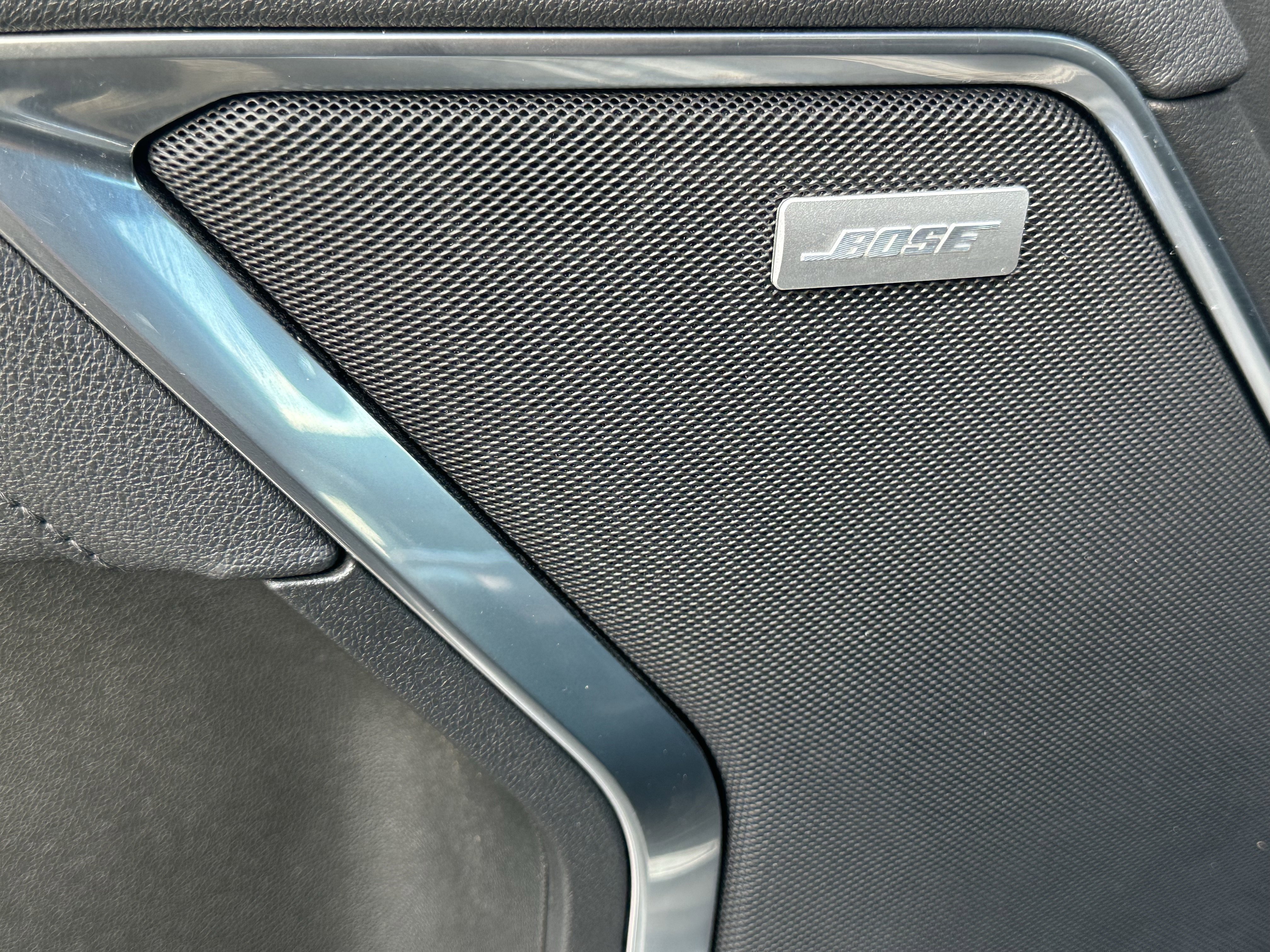 Used 2025 Chevrolet Silverado 3500 LTZ w/ LTZ Premium Package image 17