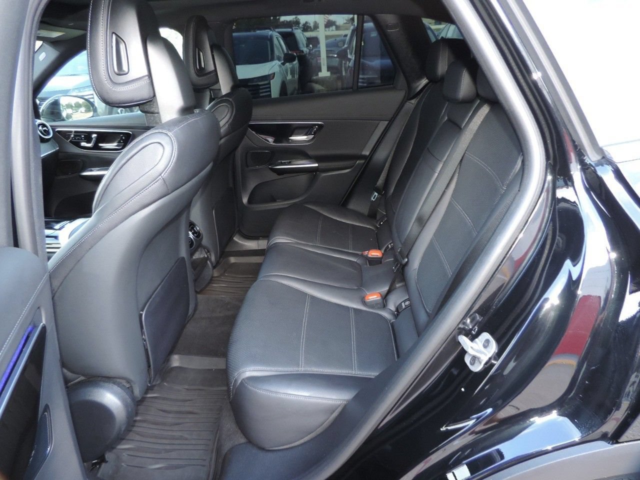 Used 2024 Mercedes-Benz GLC 300 image 21