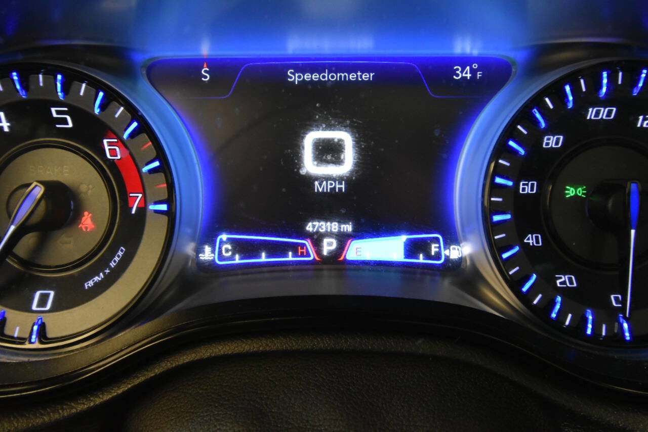 Used 2019 Chrysler 300 S w/ S Model Appearance Package image 27