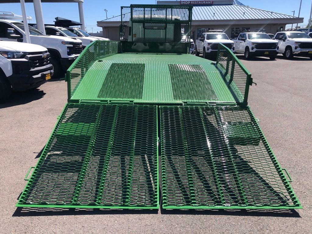 New 2024 Chevrolet Low Cab Forward RWD image 17