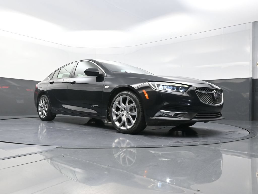 Used 2019 Buick Regal Avenir w/ Driver Confidence Package II FWD image 23