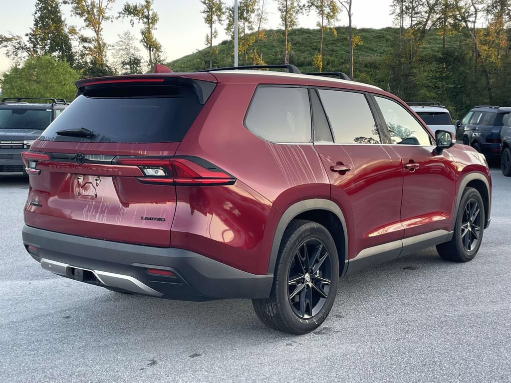 Used 2025 Toyota Grand Highlander AWD Hybrid image 28