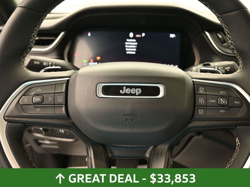 Used 2024 Jeep Grand Cherokee Altitude image 32