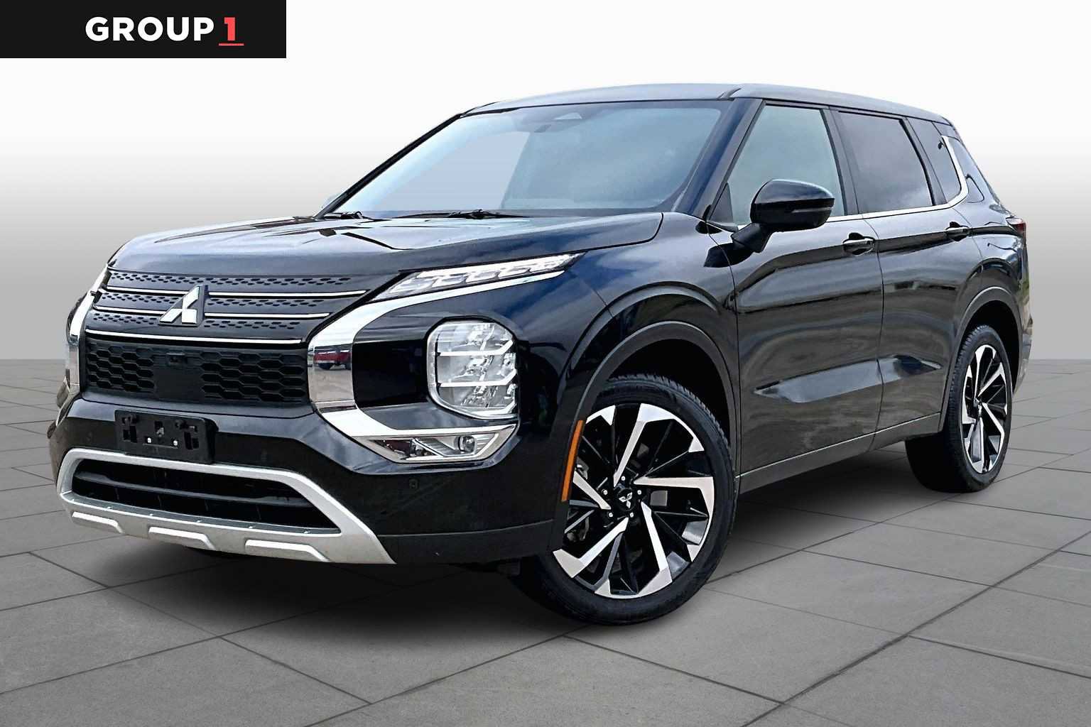 Used 2024 Mitsubishi Outlander SE