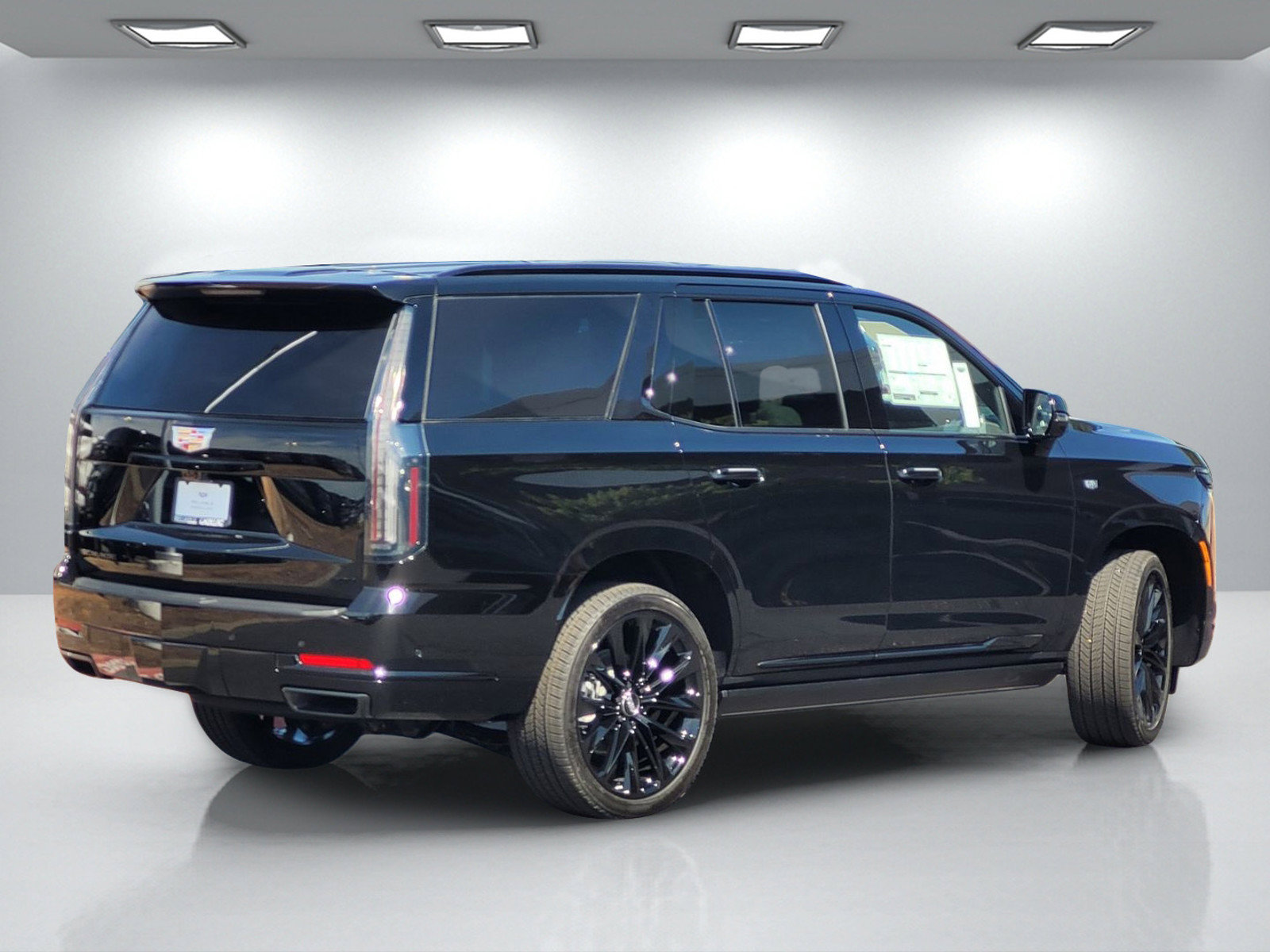 New 2026 Cadillac Escalade Platinum Sport w/ LPO, ONYX Package AWD/4WD image 4