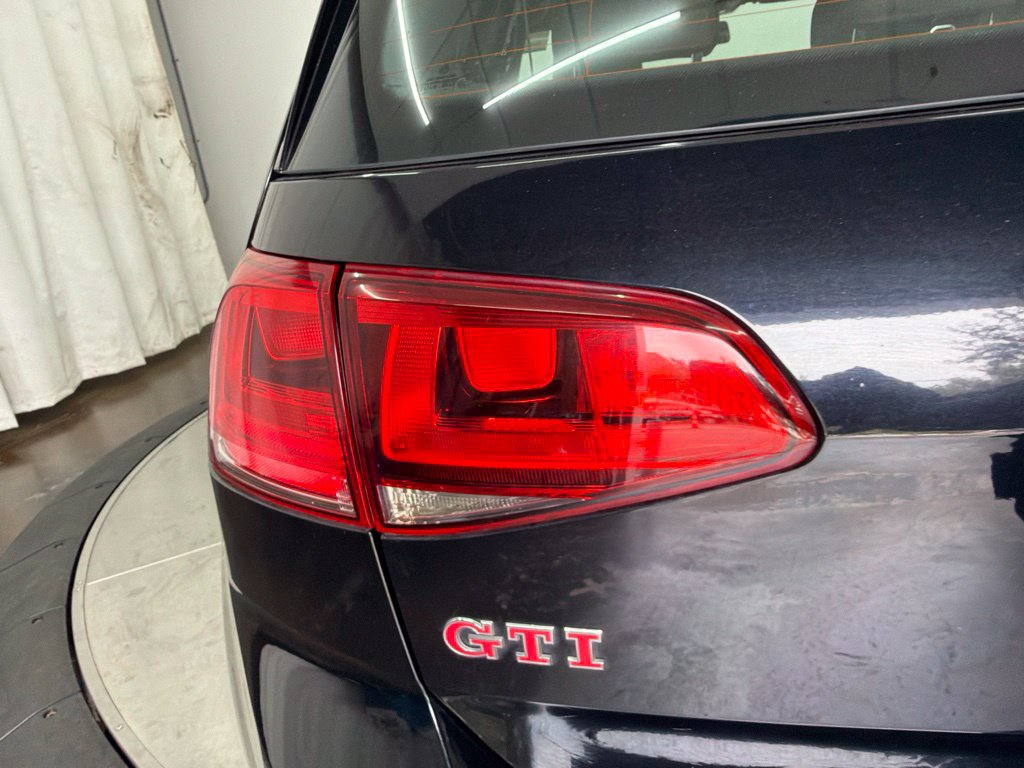 Used 2017 Volkswagen GTI Sport FWD image 8