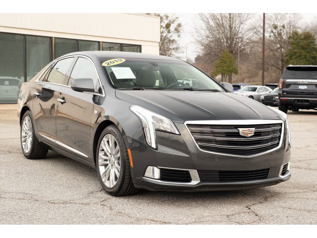 Used 2019 Cadillac XTS Luxury image 32