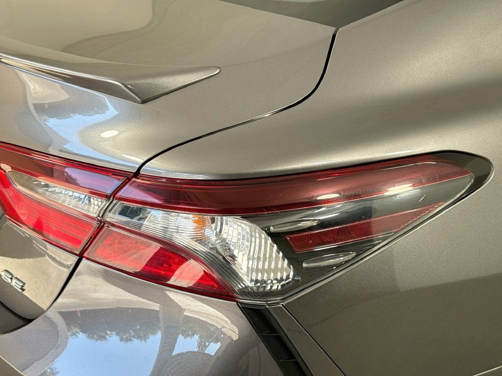 Used 2021 Toyota Camry SE FWD image 32