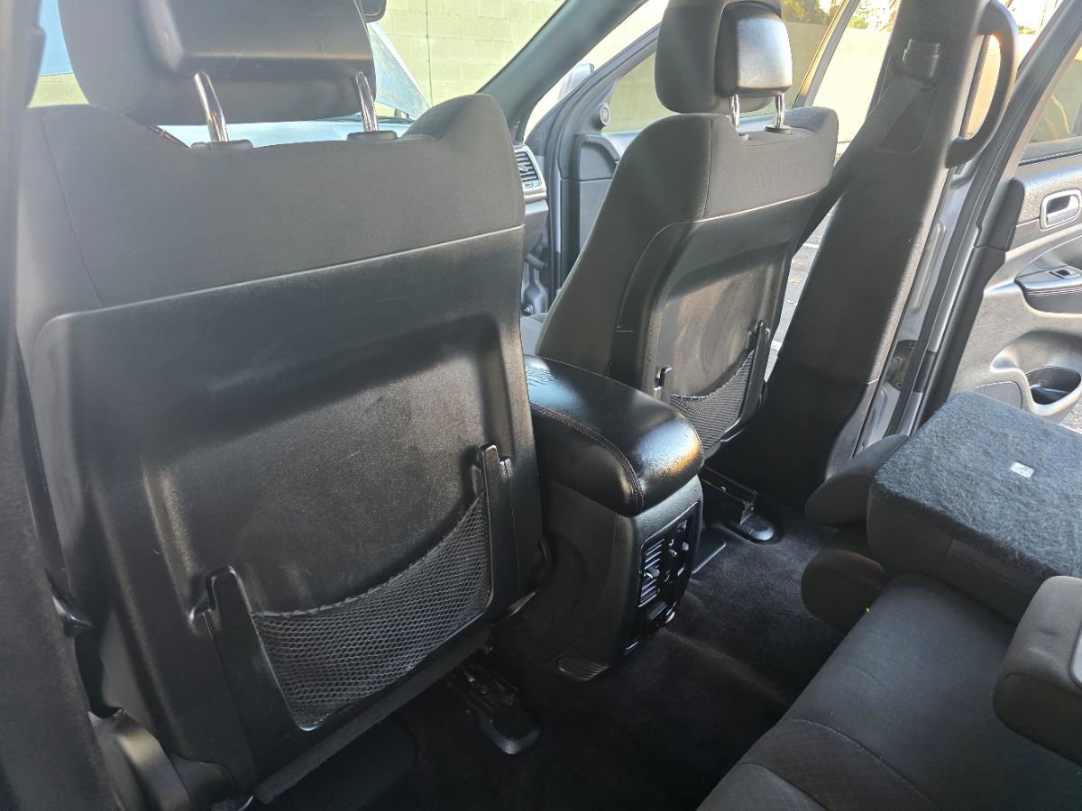 Used 2018 Jeep Grand Cherokee Laredo image 36