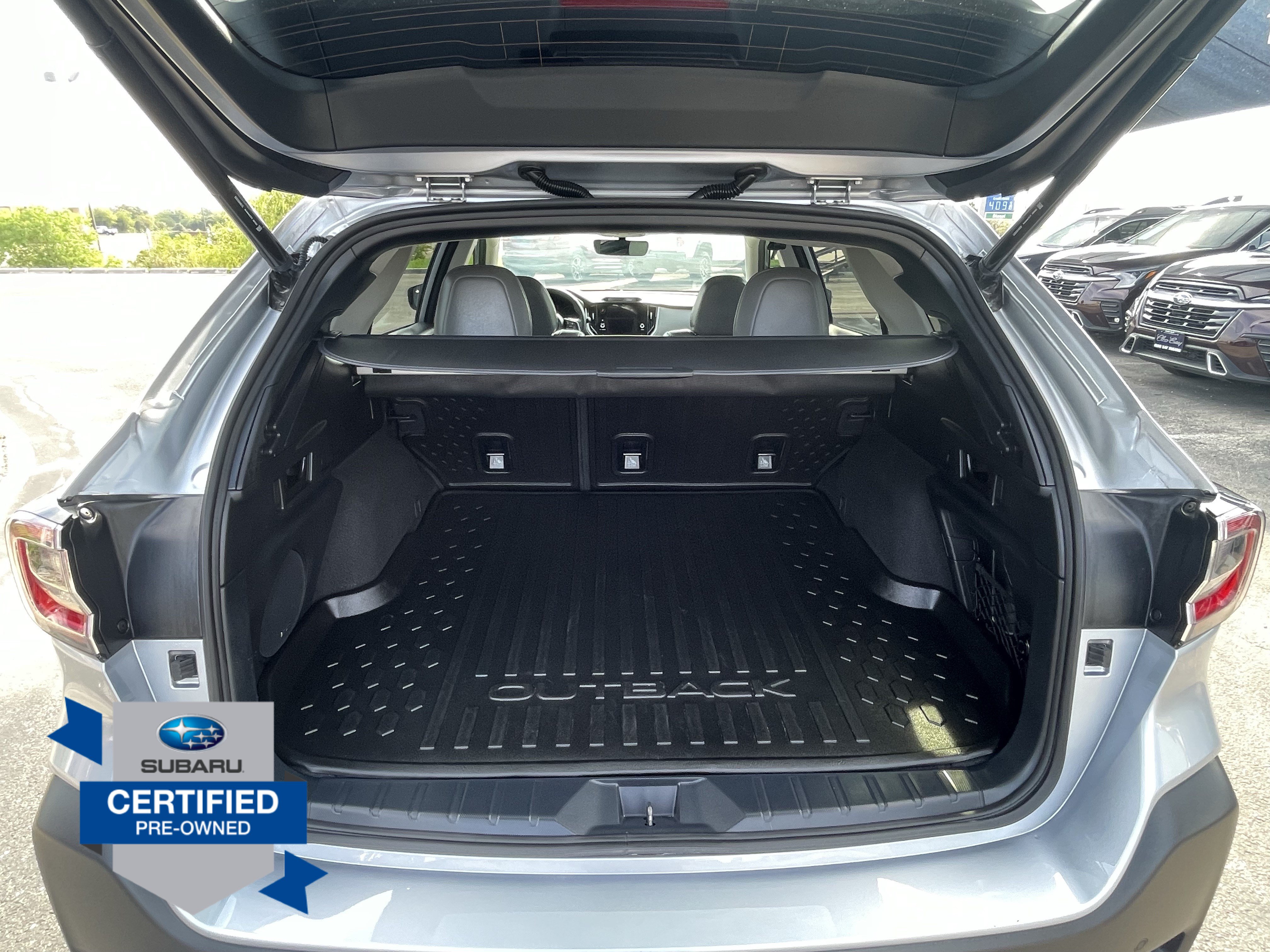 Certified 2025 Subaru Outback Limited AWD/4WD image 13