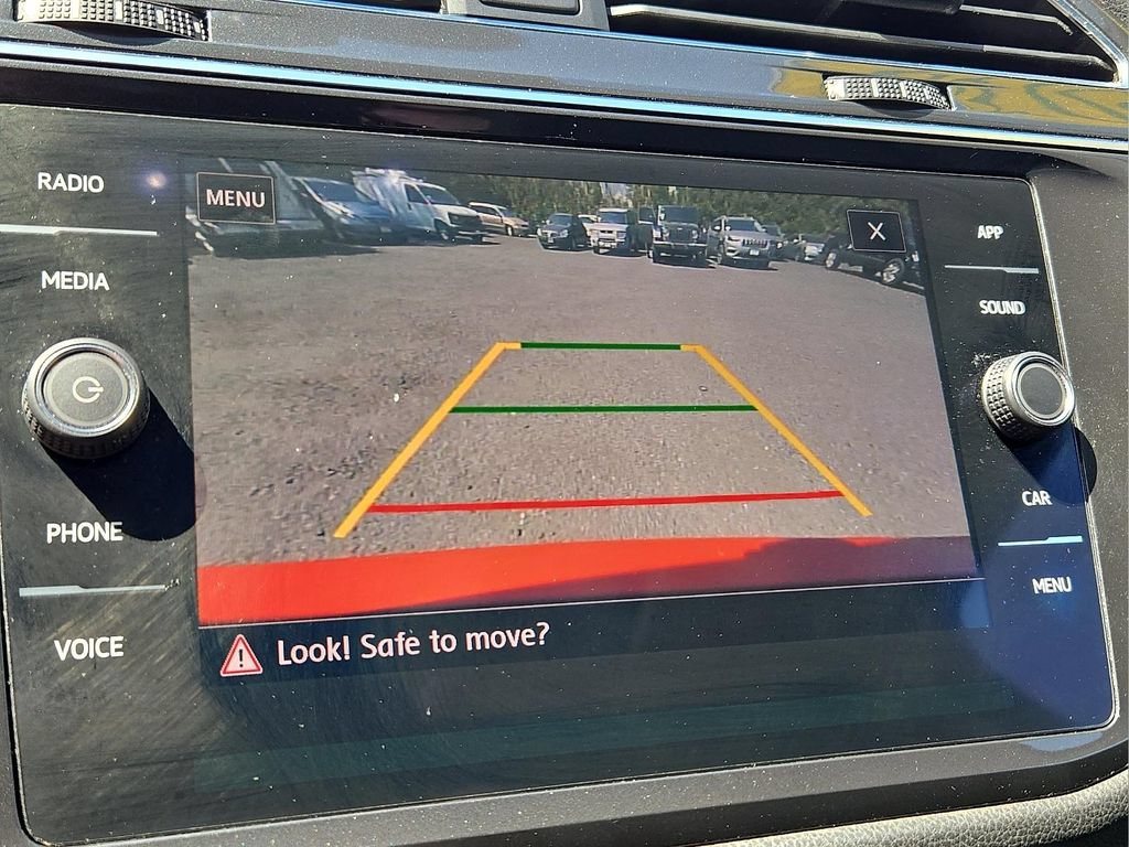Used 2019 Volkswagen Tiguan SE w/ Panoramic Sunroof Package AWD/4WD image 18