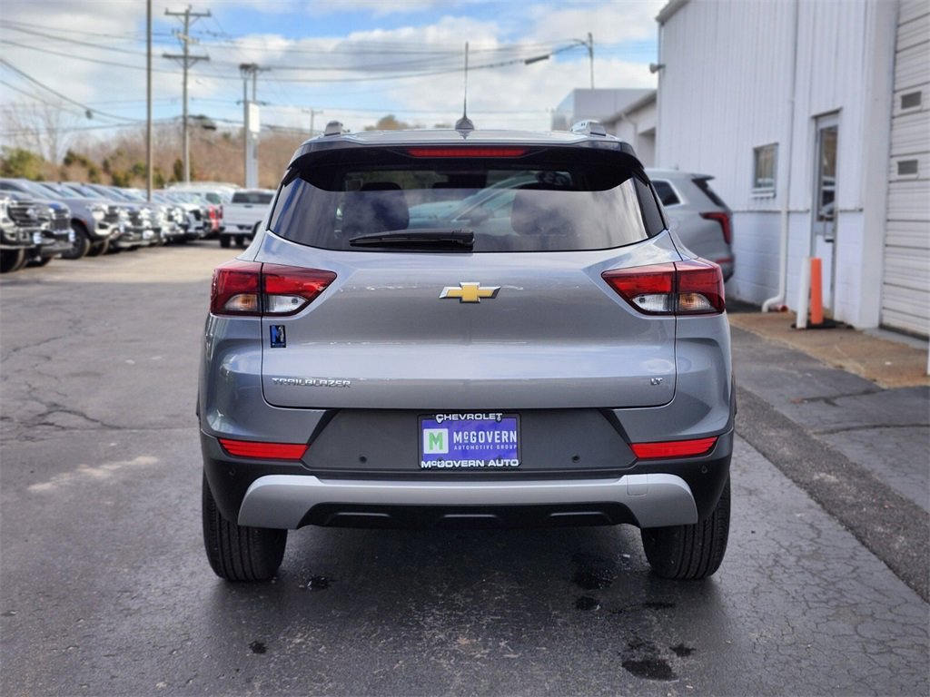 Used 2023 Chevrolet TrailBlazer LT w/ Convenience Package image 4