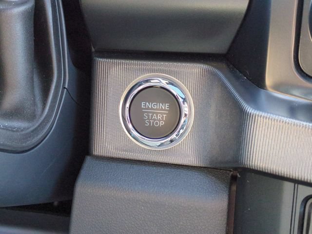 Used 2024 Ford F350 Platinum w/ FX4 Off-Road Package AWD/4WD image 27