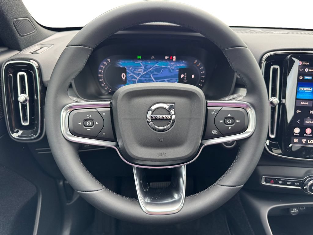 New 2026 Volvo XC40 B5 Ultra w/ Protection Package Premier AWD/4WD image 14