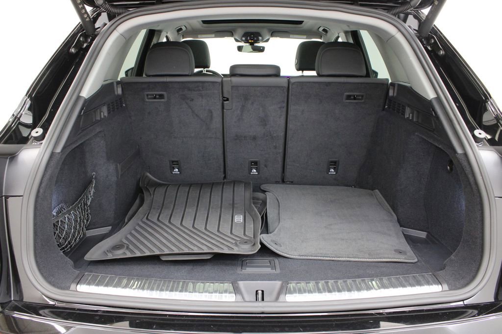 Used 2025 Audi Q5 Premium Plus w/ Premium Plus image 30