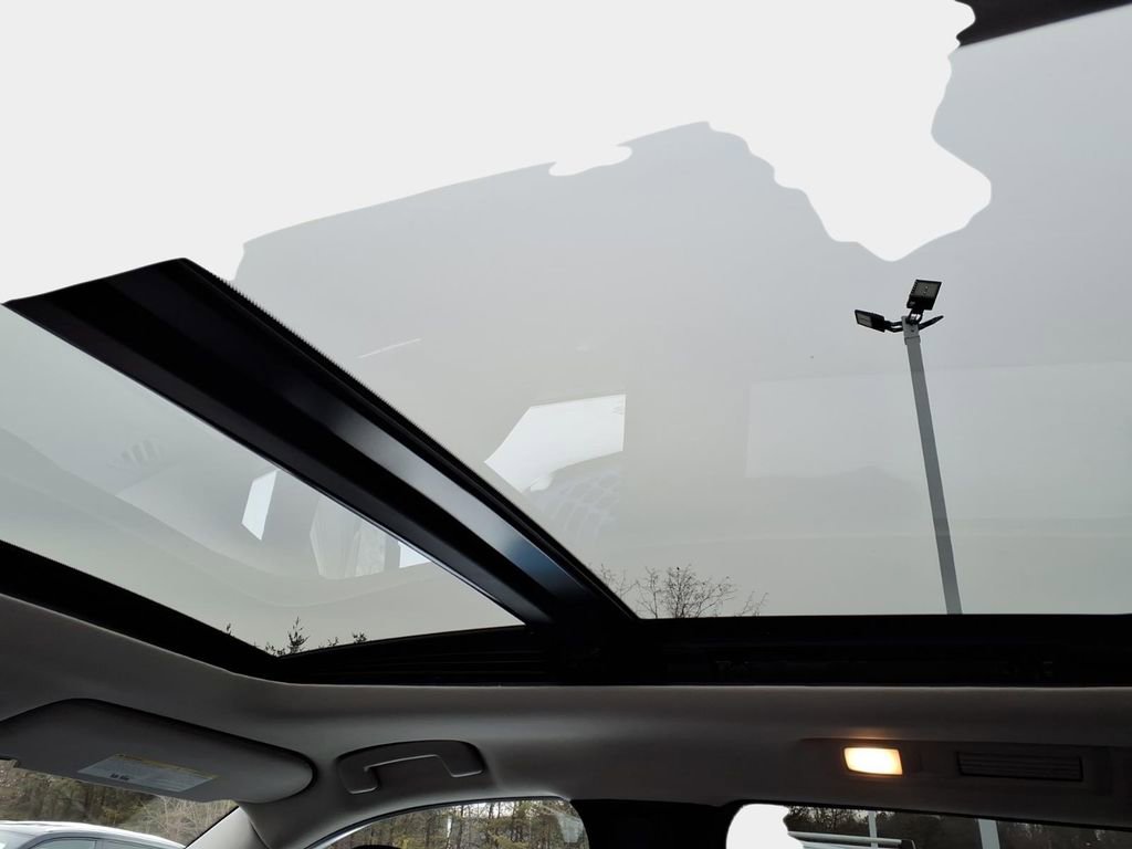 Used 2023 INFINITI QX60 Luxe image 11