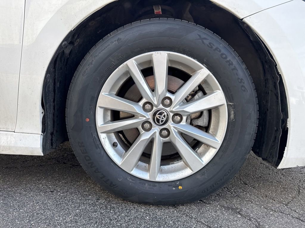Used 2025 Toyota Camry LE FWD image 48