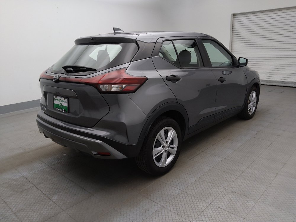 Used 2023 Nissan Kicks S FWD image 5