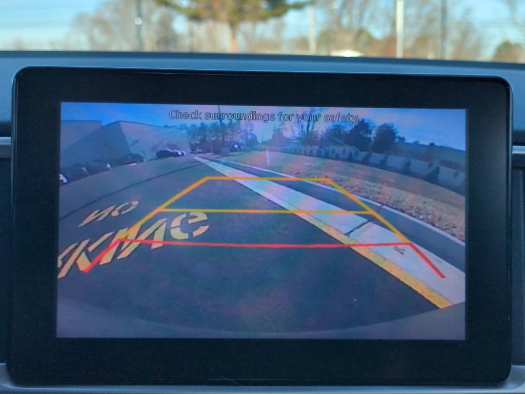 Used 2022 Hyundai Venue SEL image 21