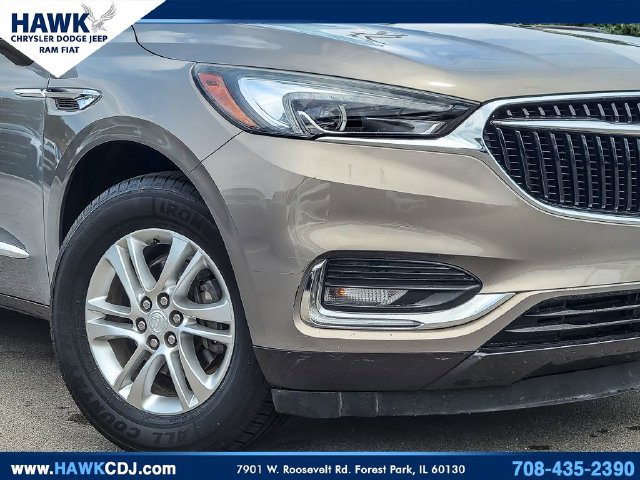 Used 2018 Buick Enclave Essence FWD image 3