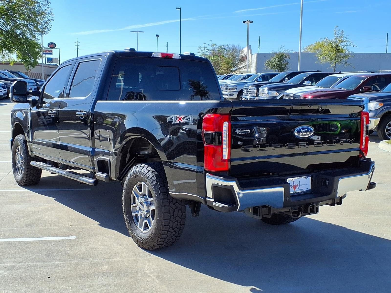 Used 2024 Ford F250 Lariat image 2
