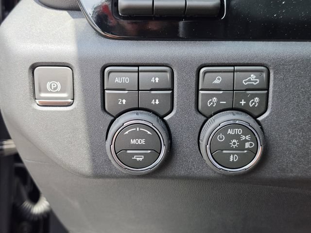 New 2026 Chevrolet Silverado 1500 High Country AWD/4WD image 33