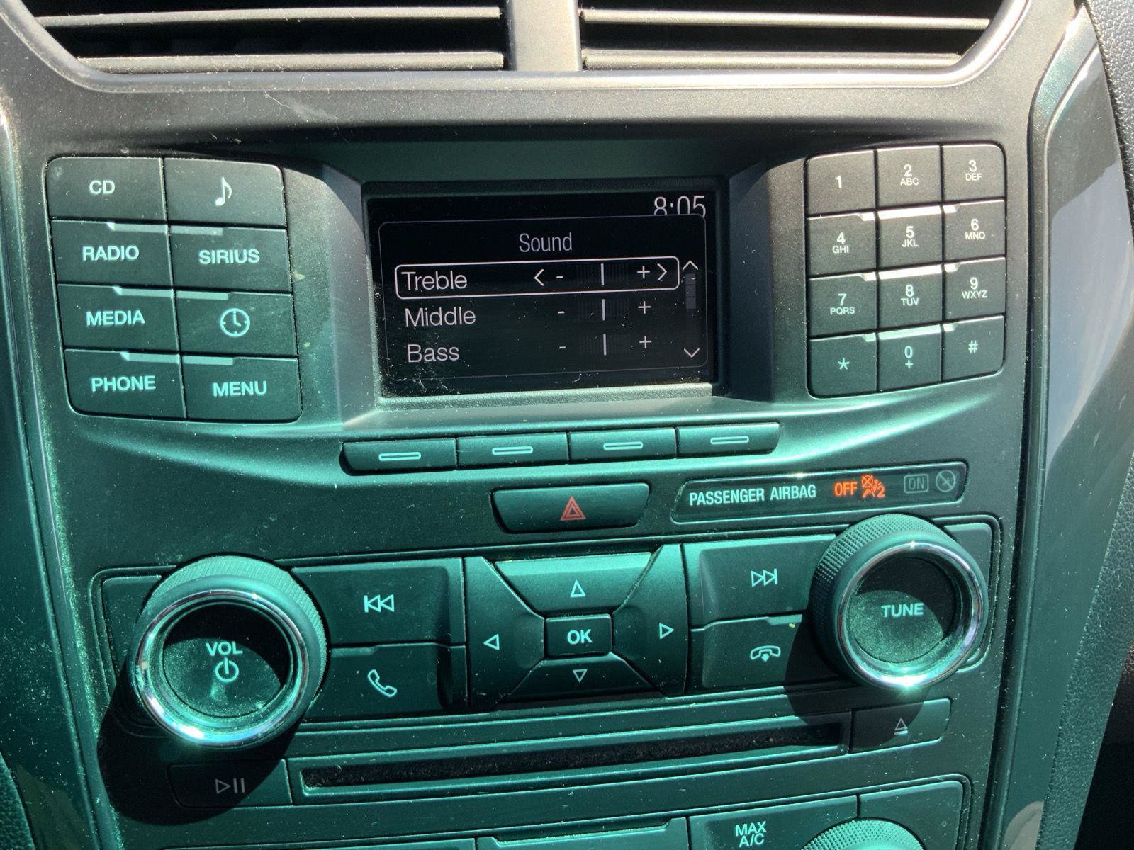 Used 2017 Ford Explorer XLT FWD image 36