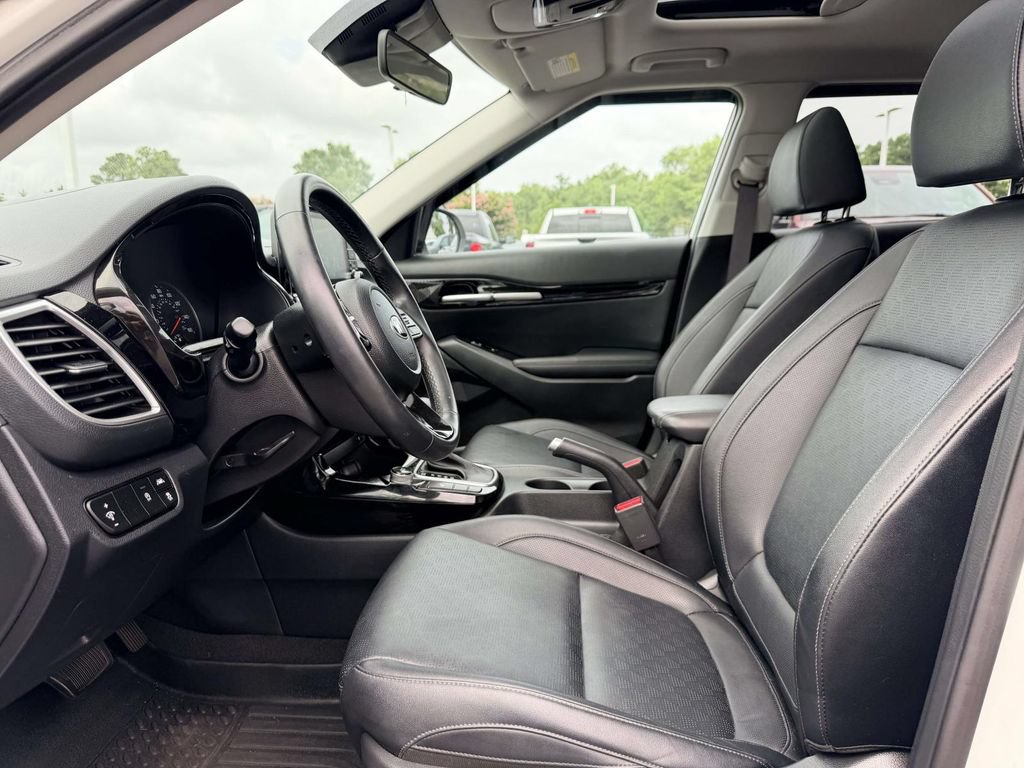 Used 2021 Kia Seltos EX AWD/4WD image 15