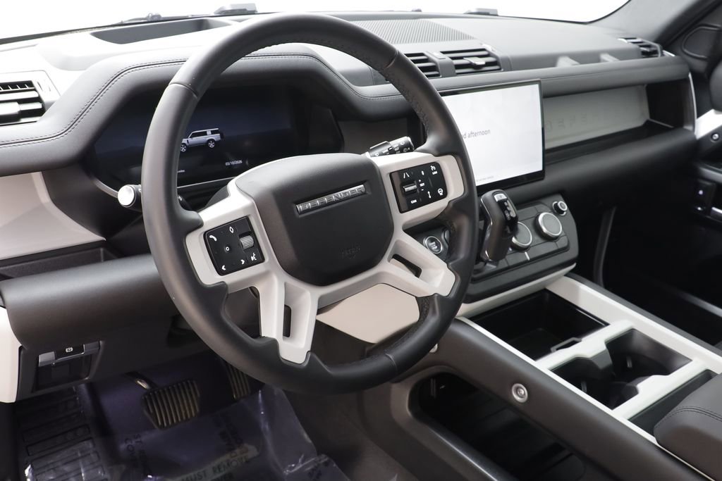 Used 2025 Land Rover Defender 130 S image 7
