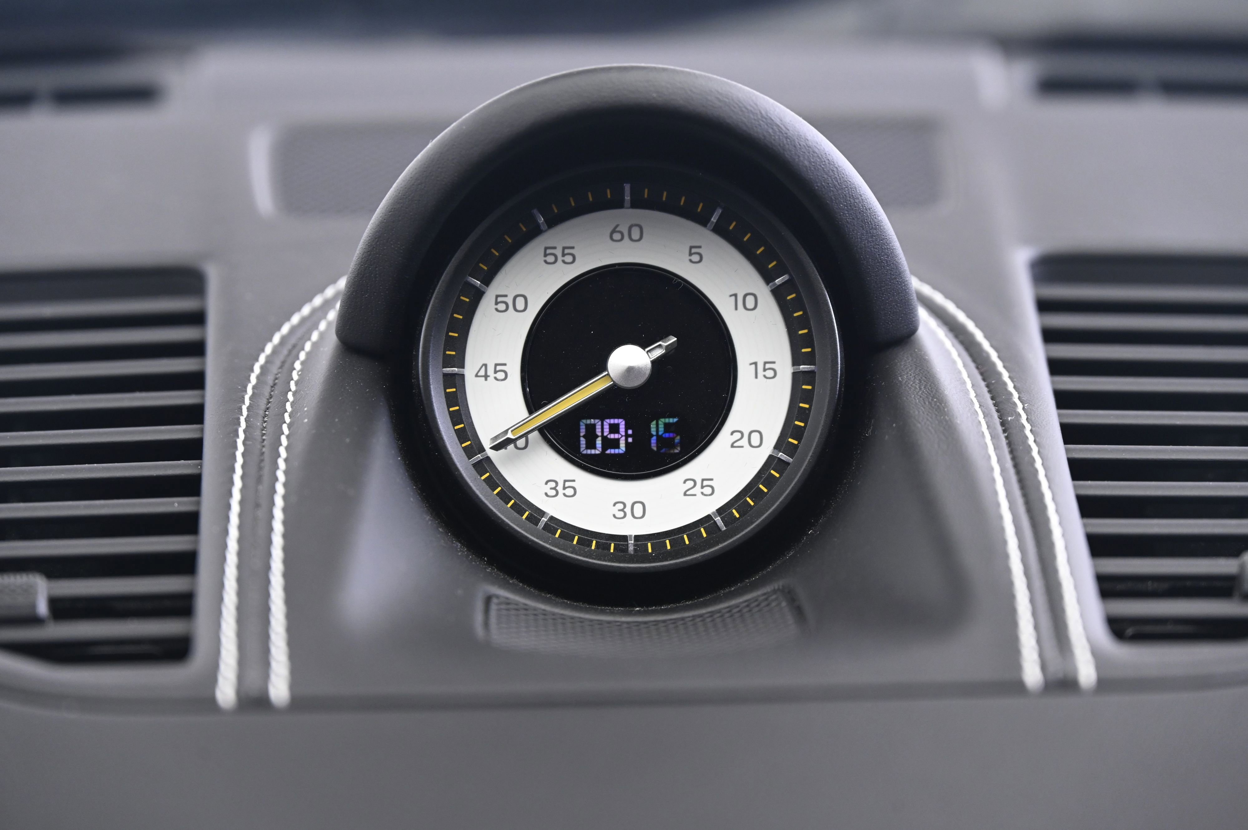 Used 2022 Porsche 911 GT3 image 35