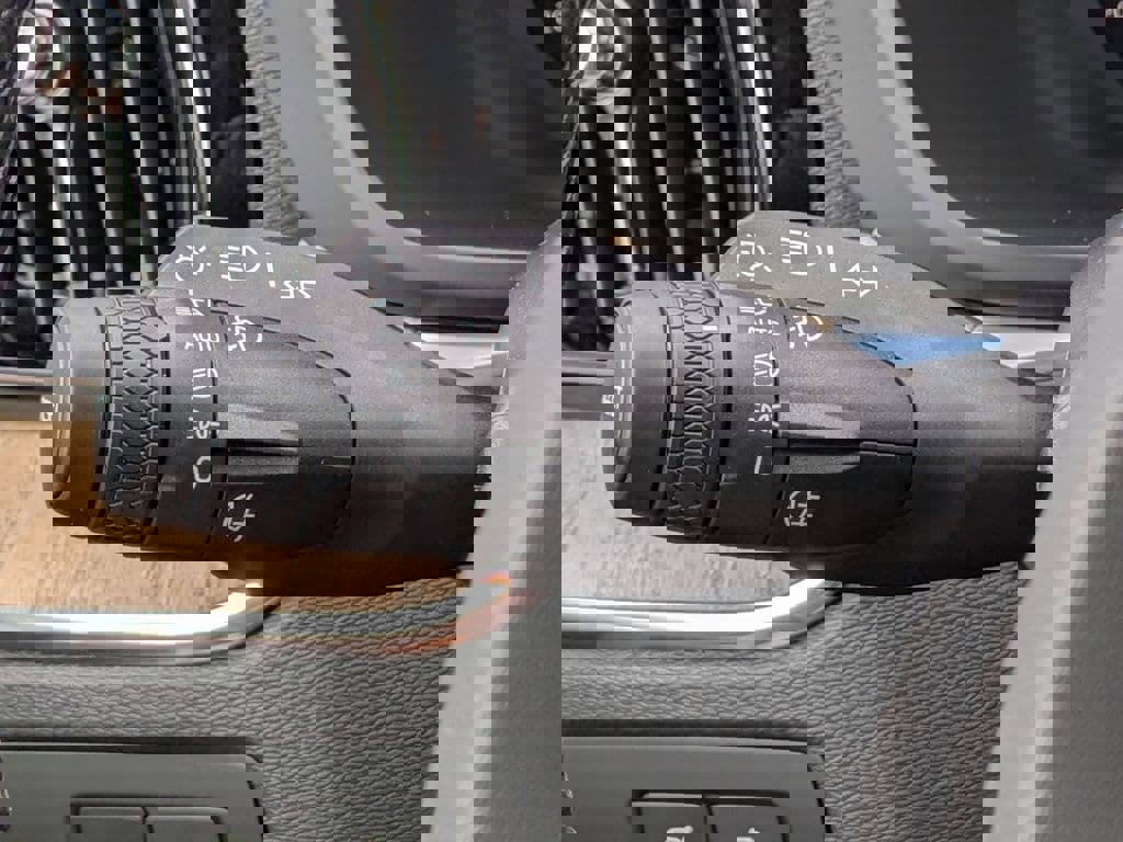 New 2026 Volvo XC60 T8 Core w/ Protection Package Premier image 35