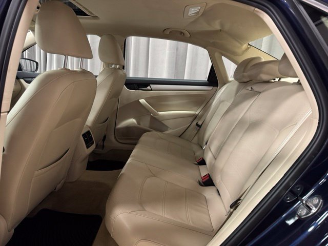 Used 2013 Volkswagen Passat 2.5 SE FWD image 23