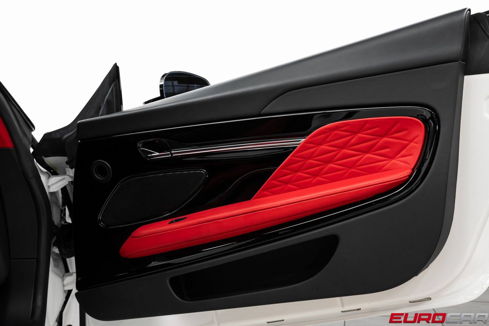 Used 2024 Aston Martin DB12 Coupe RWD image 21