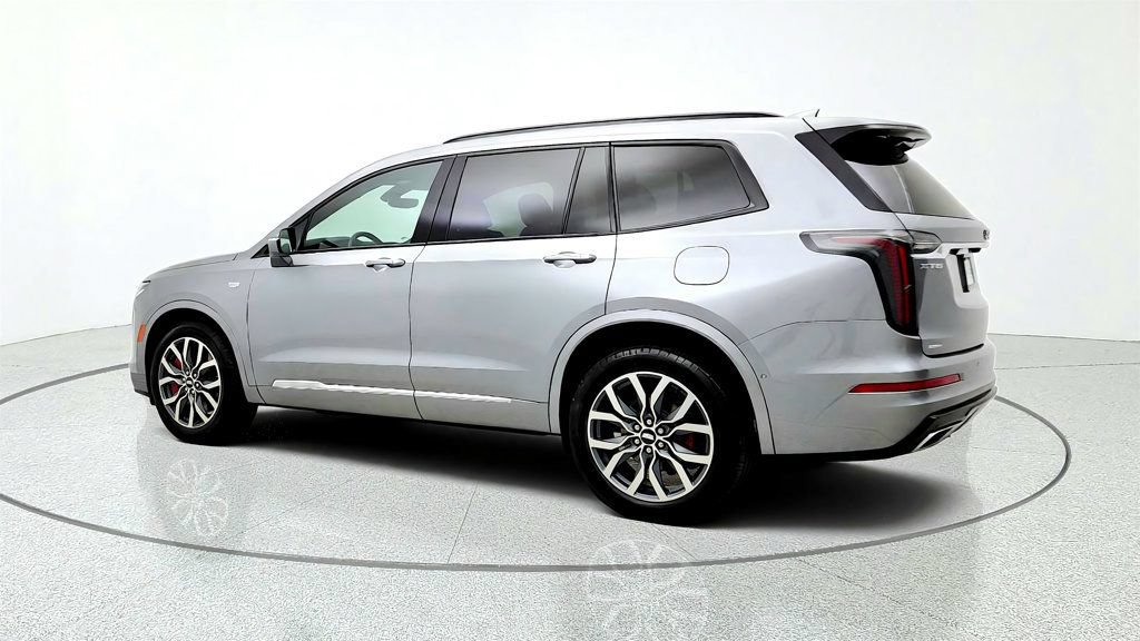 Used 2024 Cadillac XT6 Sport w/ Technology Package AWD/4WD image 7