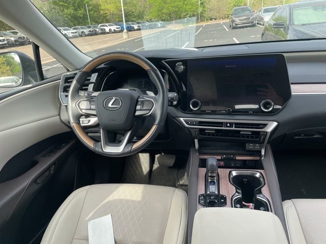 Used 2024 Lexus RX 350 w/ Convenience Package image 8