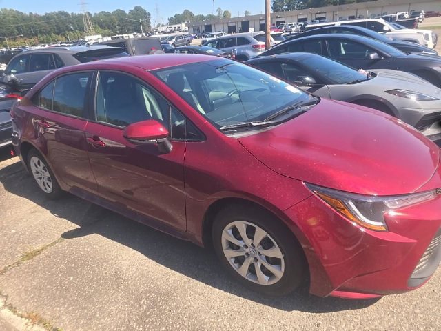 Used 2026 Toyota Corolla LE FWD image 5