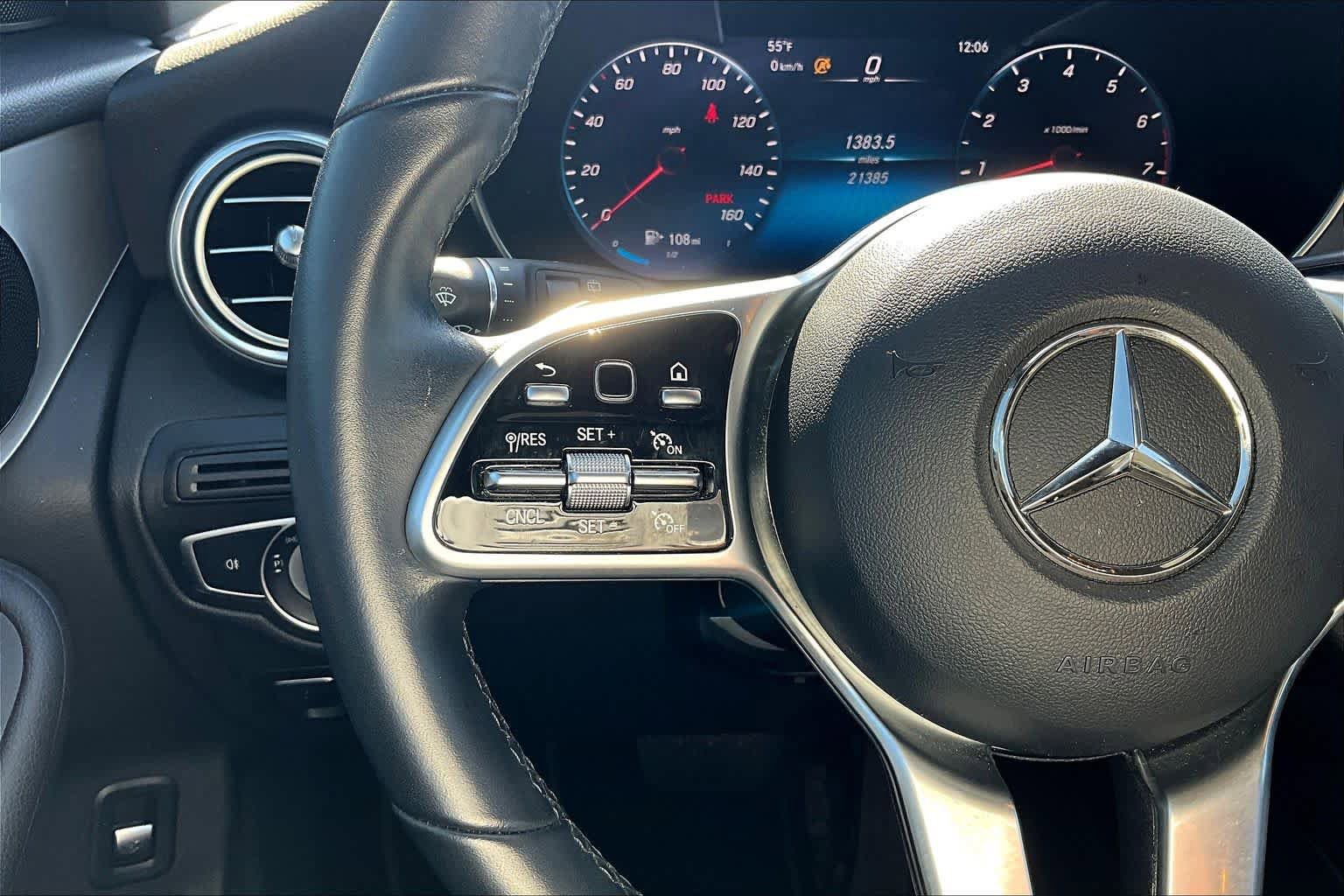 Used 2022 Mercedes-Benz GLC 300 w/ Premium Package Lite image 22