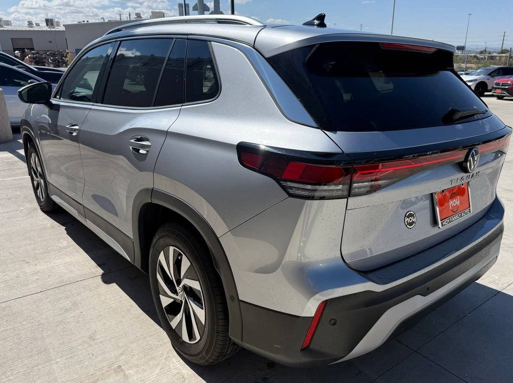 Certified 2025 Volkswagen Tiguan S FWD image 7