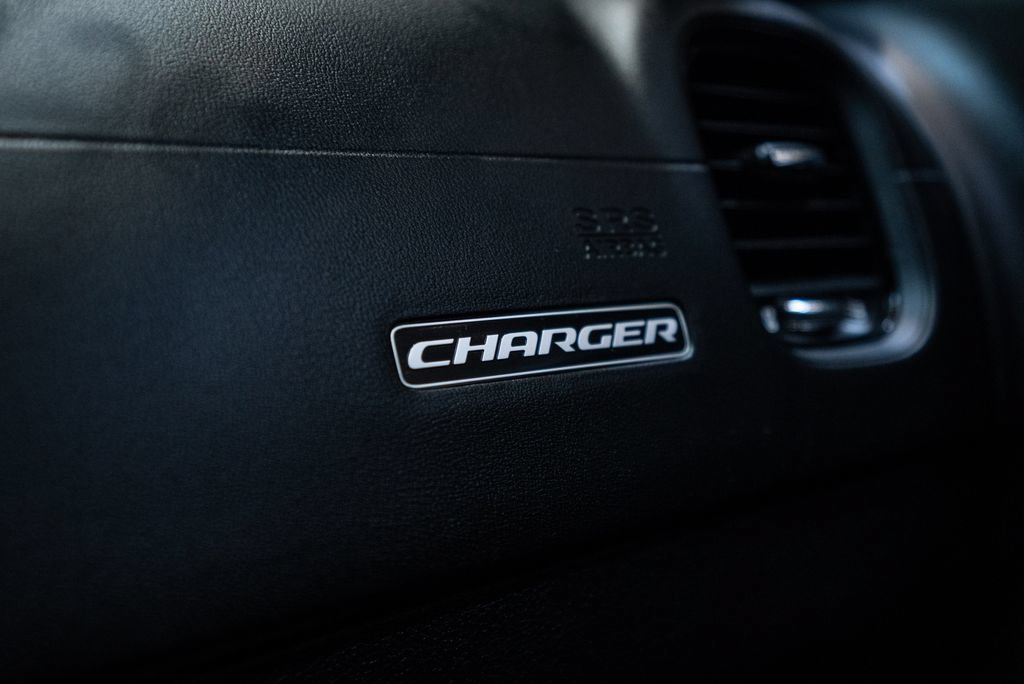 Used 2023 Dodge Charger R/T w/ Plus Group RWD image 32