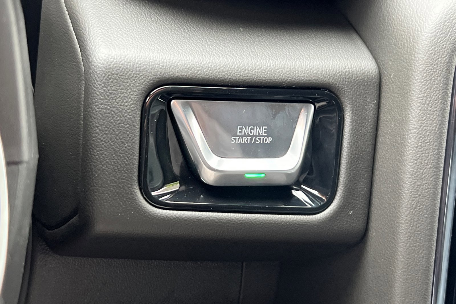 New 2026 GMC Yukon AT4 image 25